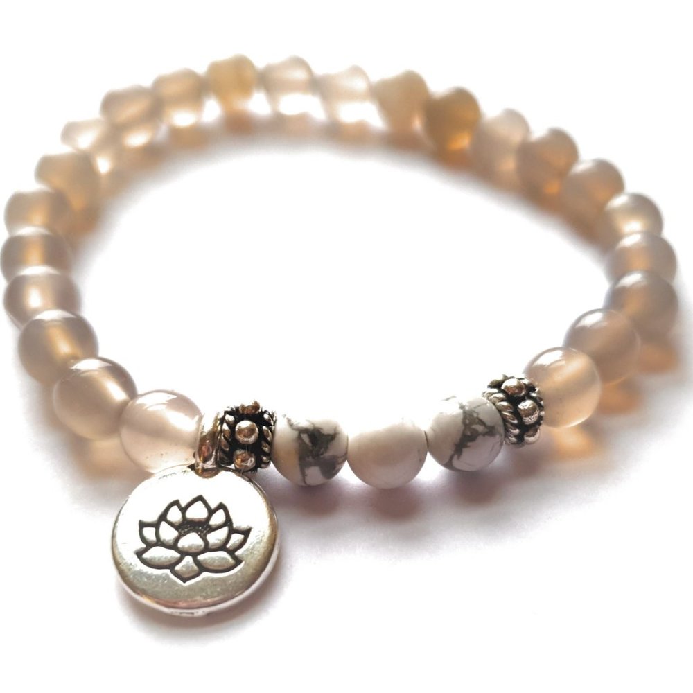 Aura Cleanse-  Smoky grey Agate gemstone bracelet